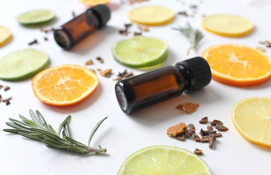 Natural vs Synthetic Ingredients